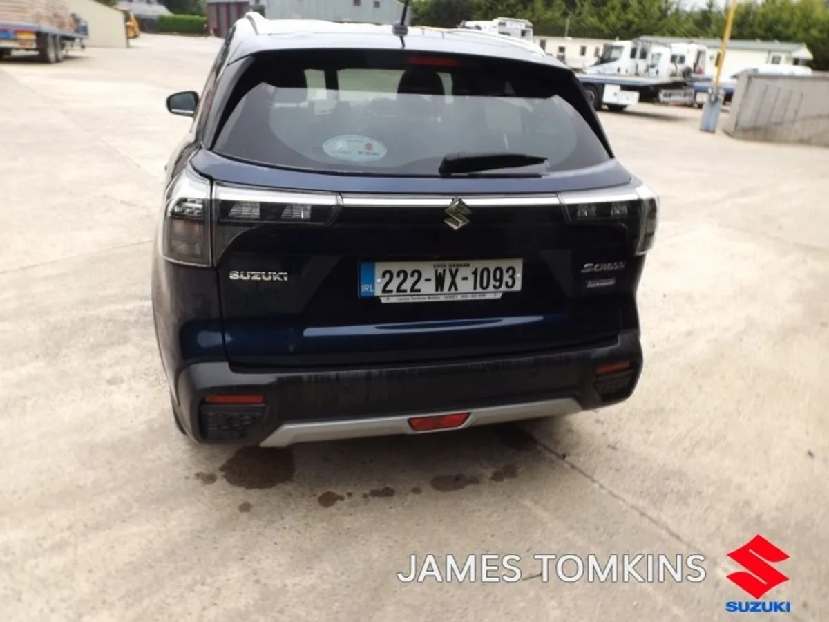 Suzuki SX4 S-Cross Hybrid SZ4 MT - Image 4