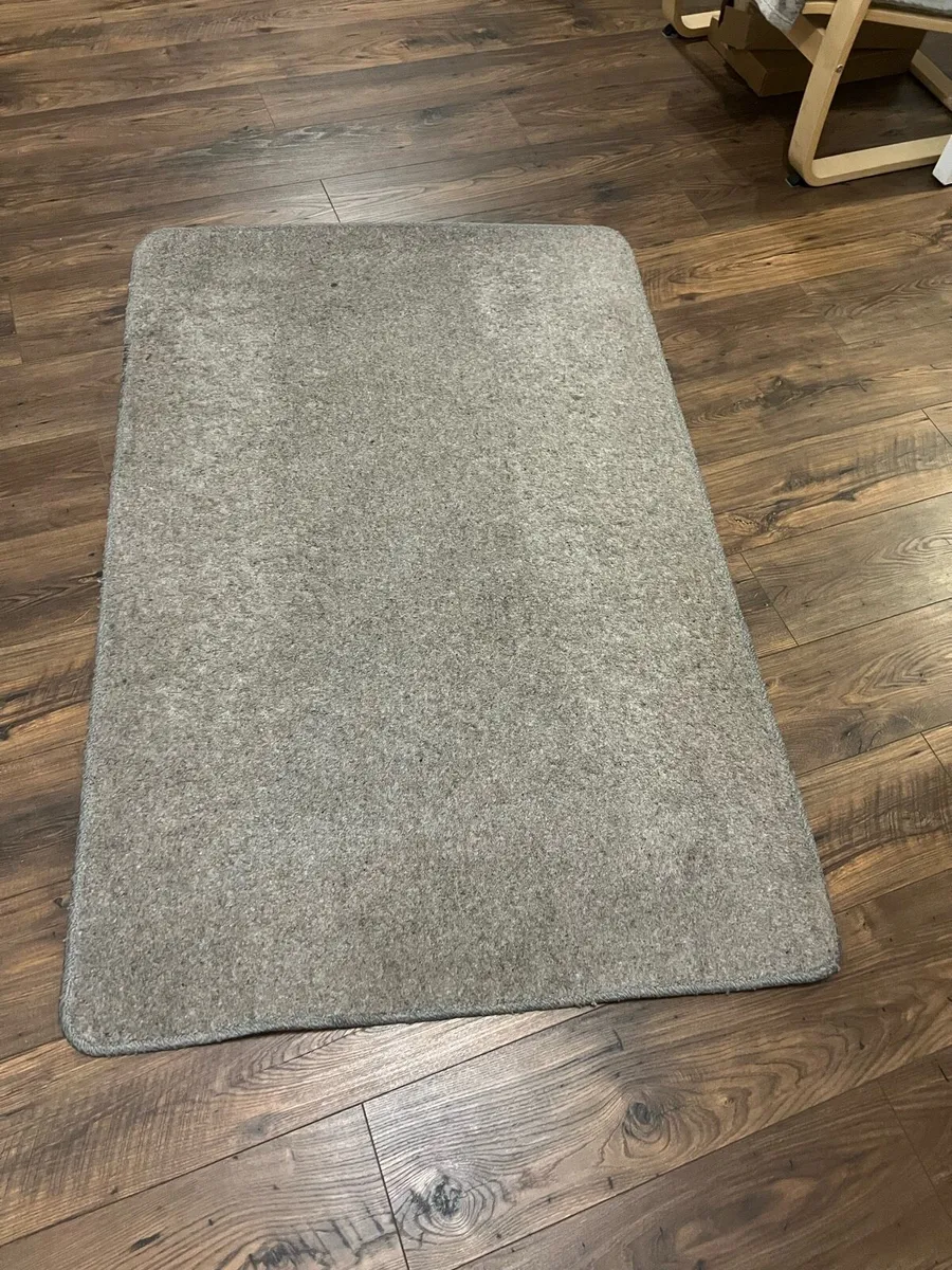 Carpet light grey 150x100 - Image 1