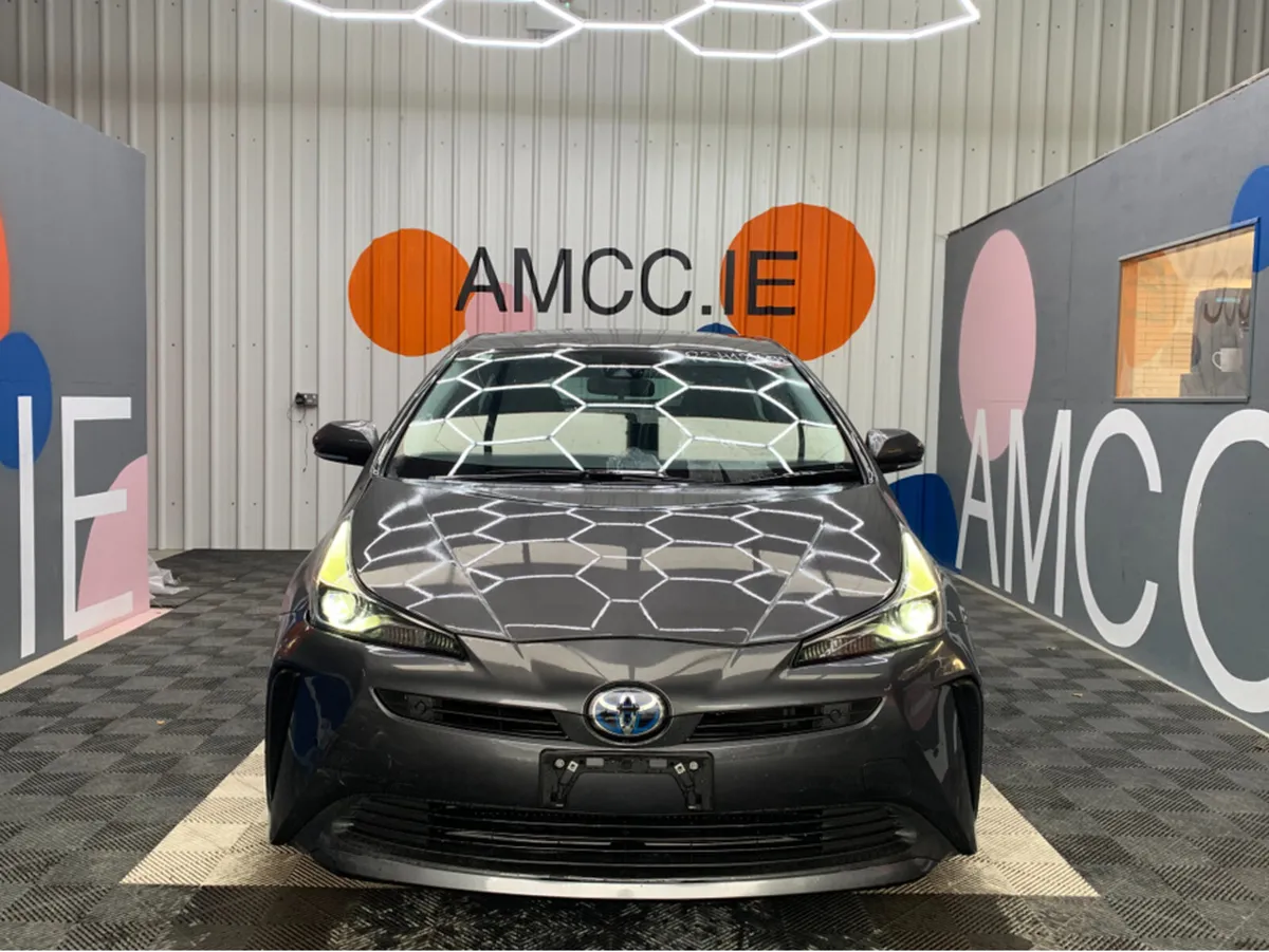 Toyota Prius 1.8 HYBRID / 76k KMs / Reverse Camera - Image 2