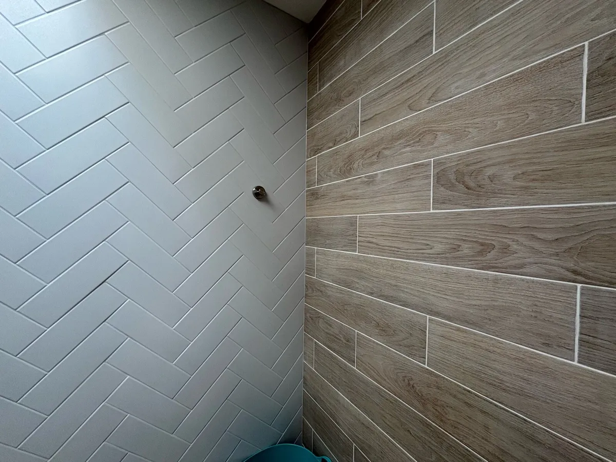 Premium Tiles- 12.2m2- Floor & Wall- All unused - Image 4