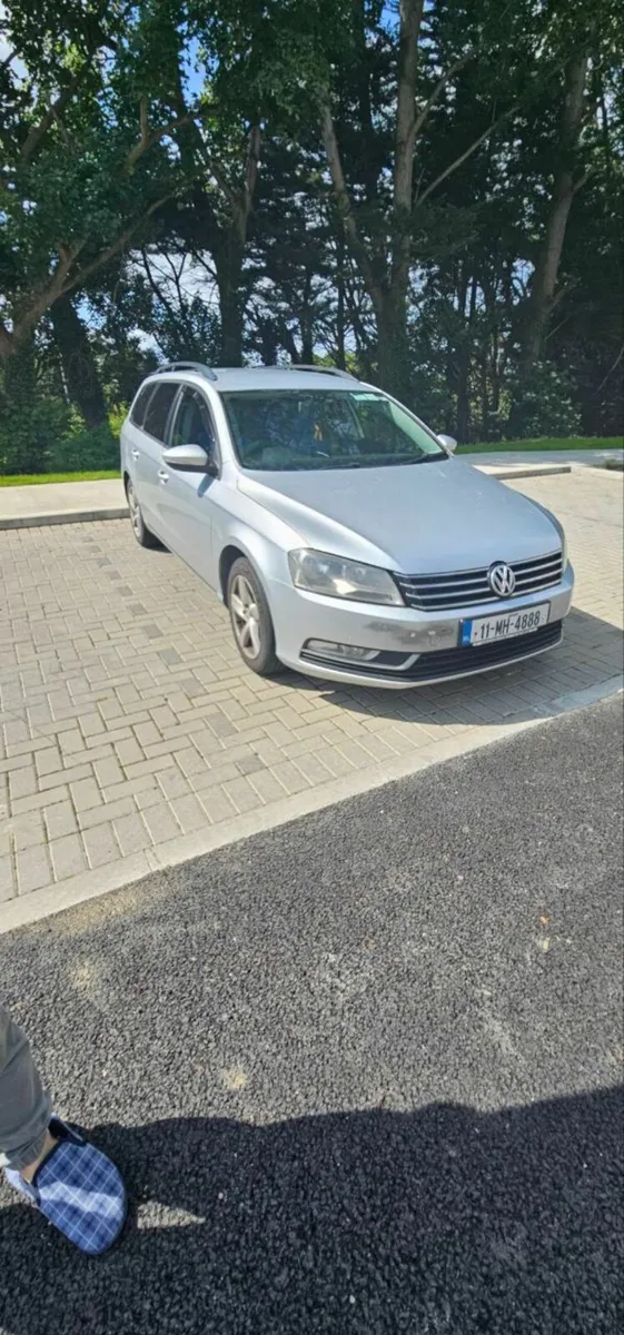 Volkswagen Passat 2011 - Image 1