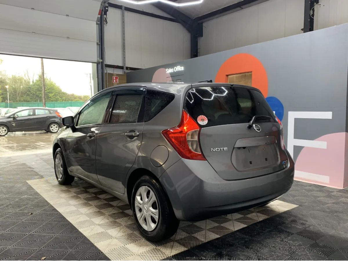 Nissan Note 1.2 PETROL AUTOMATIC / 109k KMs / Reve - Image 4