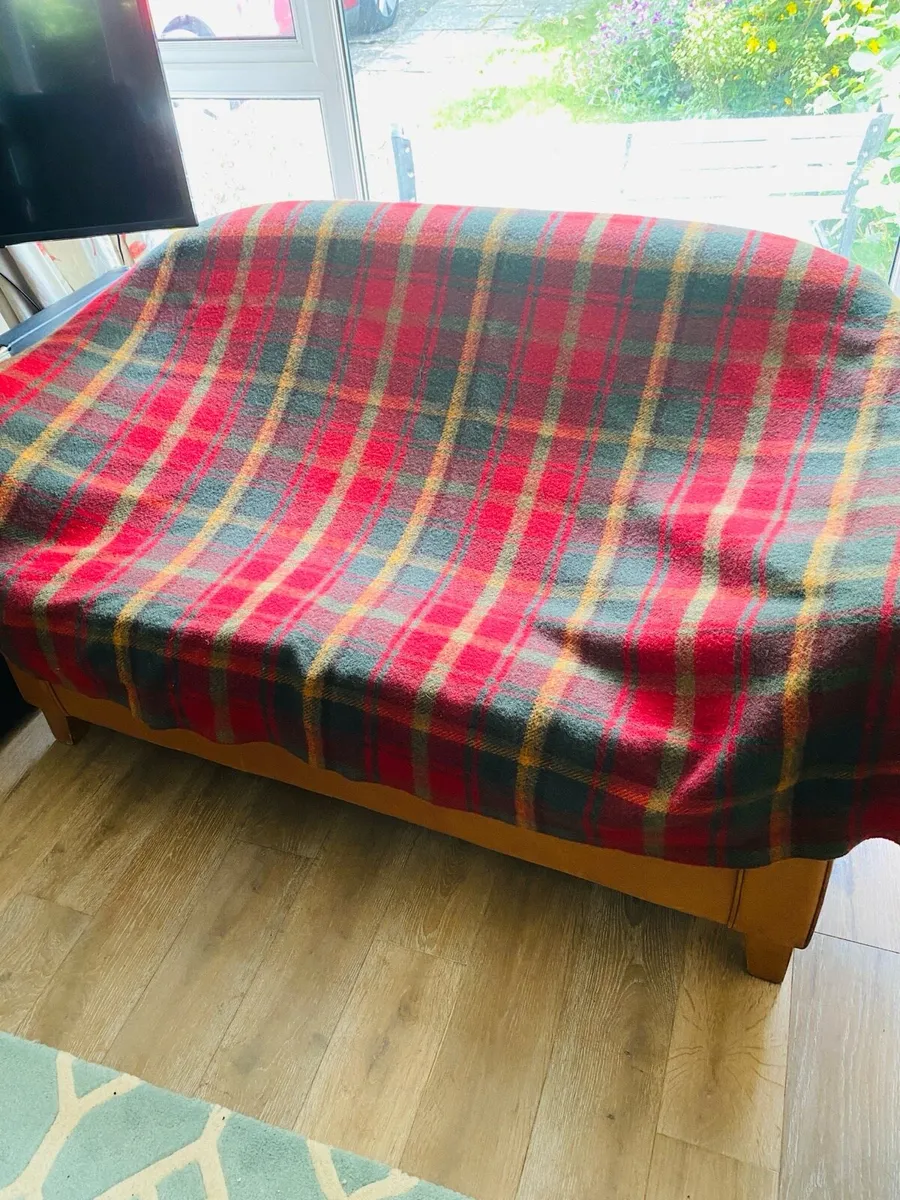 Blanket-100%wool red/green/amber check design - Image 1