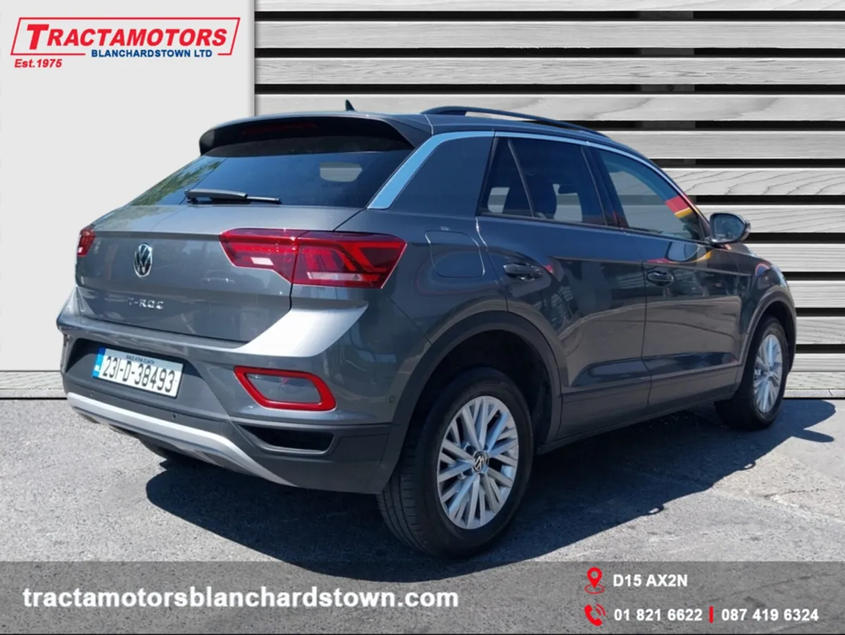 Volkswagen T-Roc LIFE 1.0 TSI MANUAL 6SPEED FWD 11 - Image 3