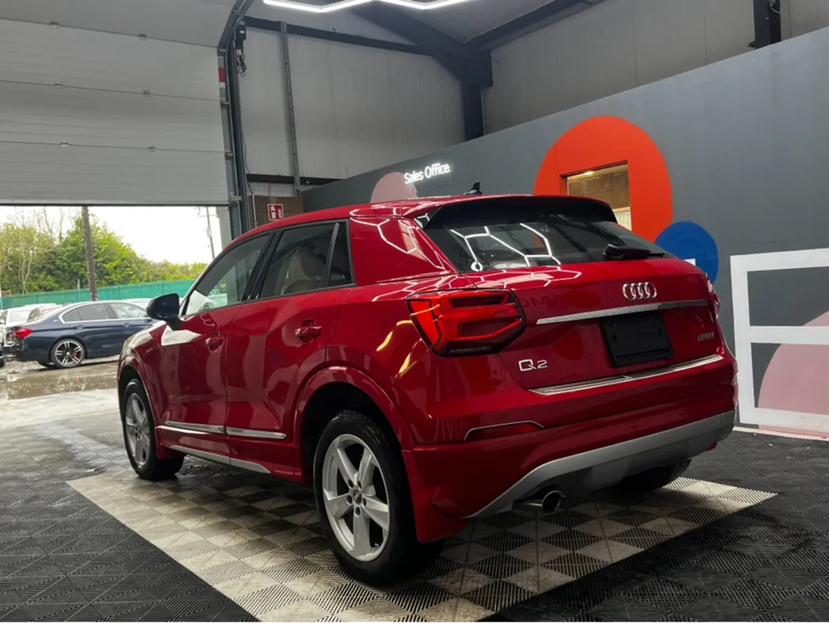 Audi Q2 30 TFSI SPORT / 19k KMs / Heated Seats, Re - Image 4