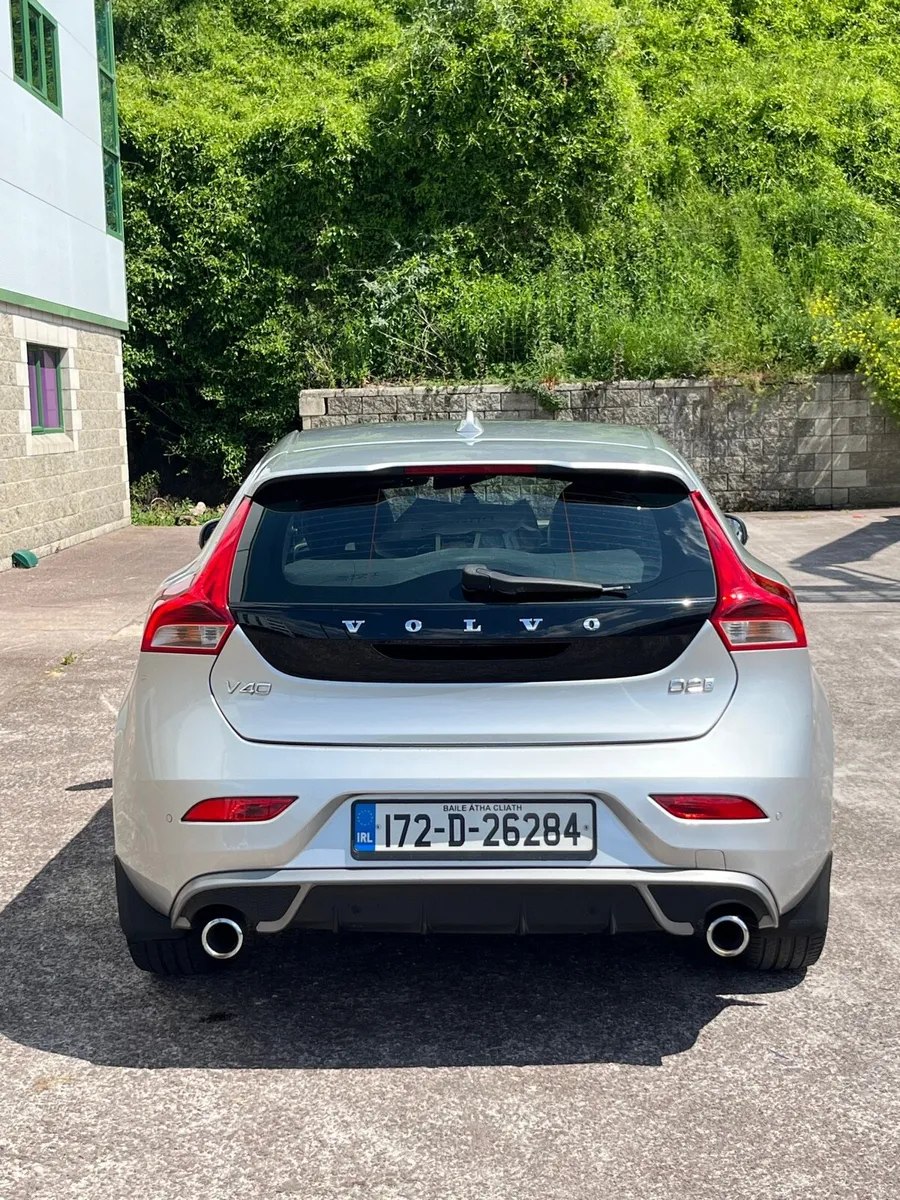 Volvo v40 R design d2 - Image 3