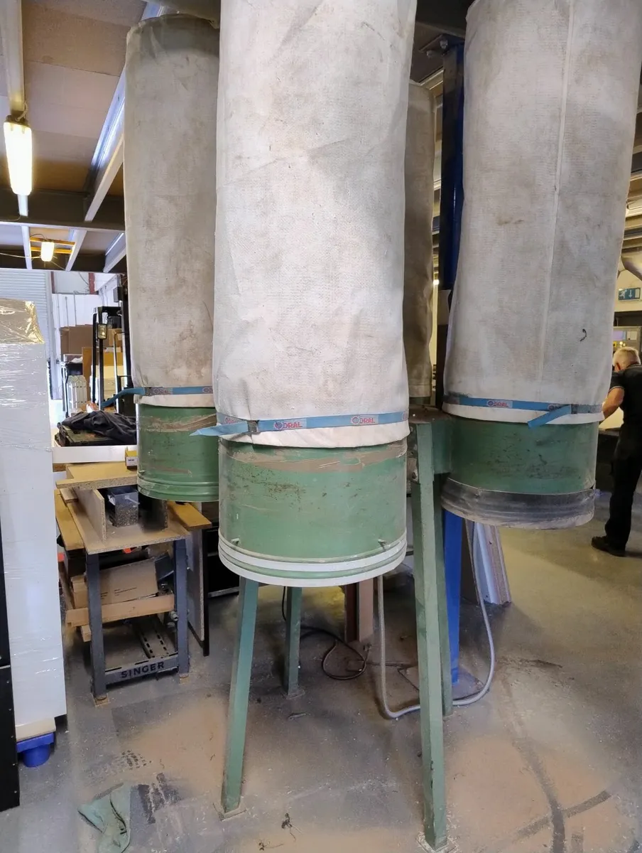 4 Bag Coral Dust Extractor - Image 1