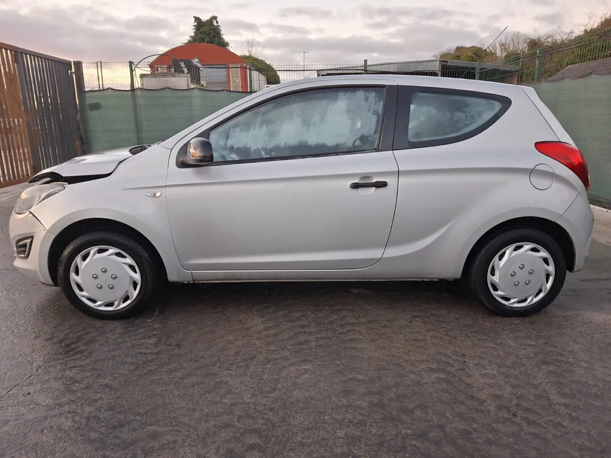 *2012 Hyundai i20 1.3L Petrol - Image 4