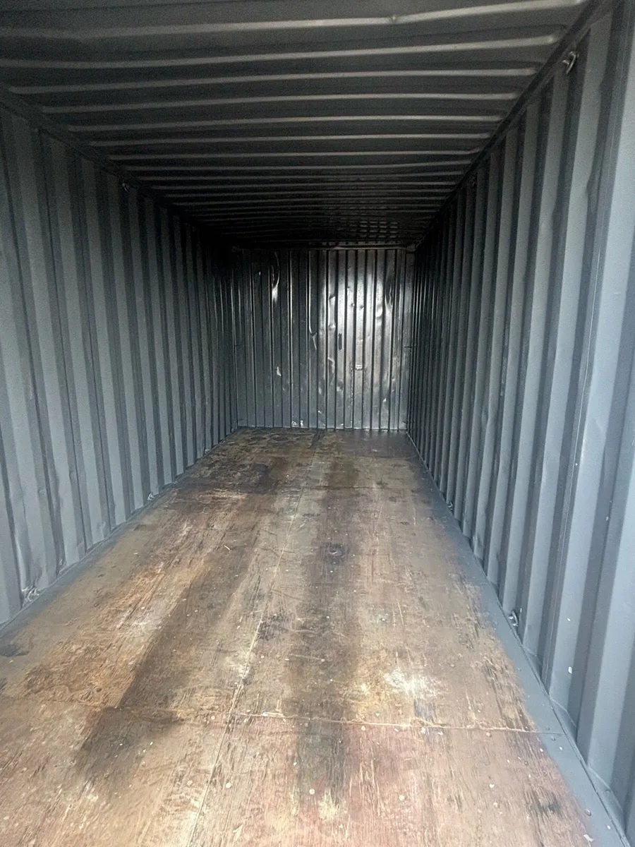 Used 20ft containers - Image 3