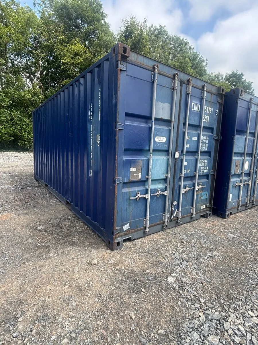 Used 20ft containers - Image 1