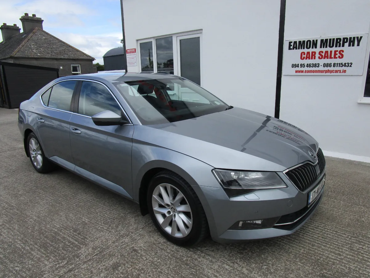 Skoda Superb 2017 - Image 1