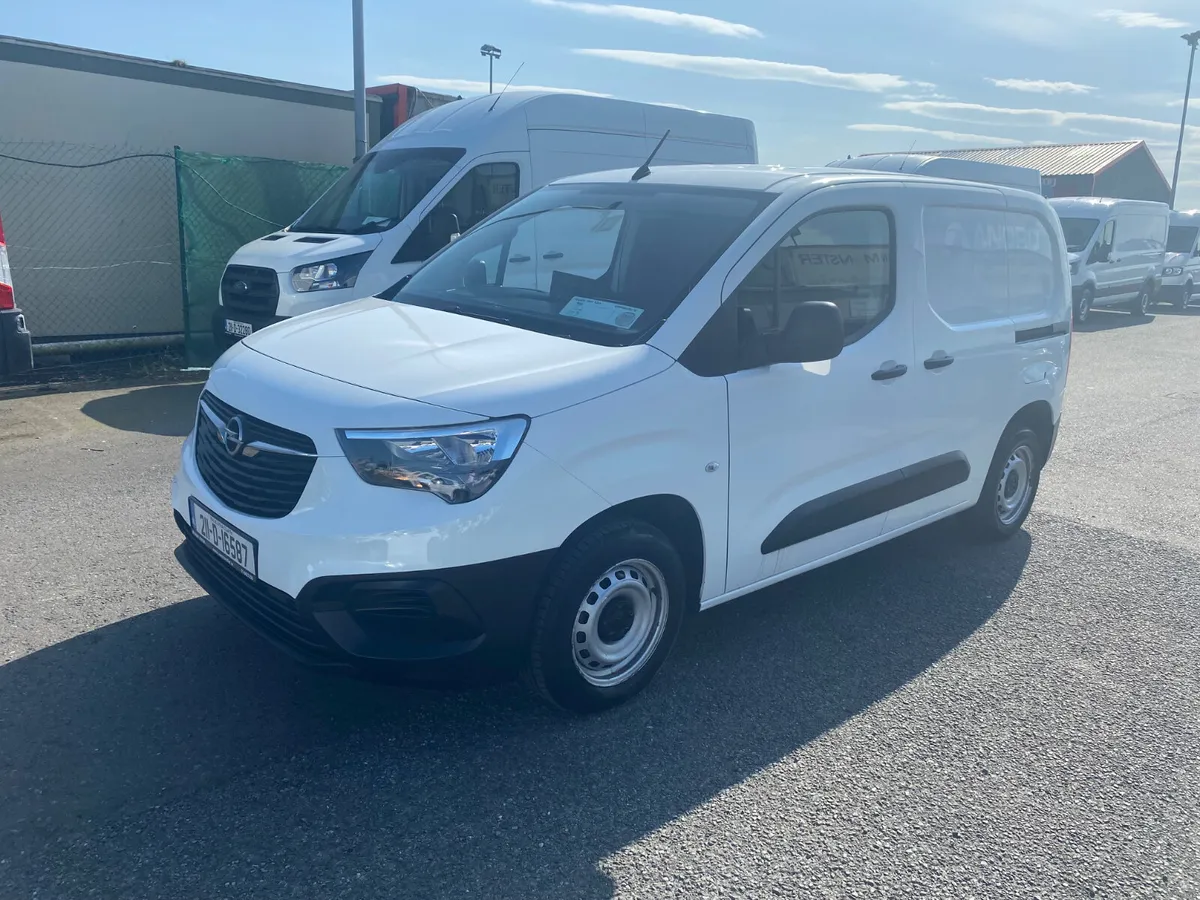 2021 Opel Combo 1.5 75BHP - Image 3