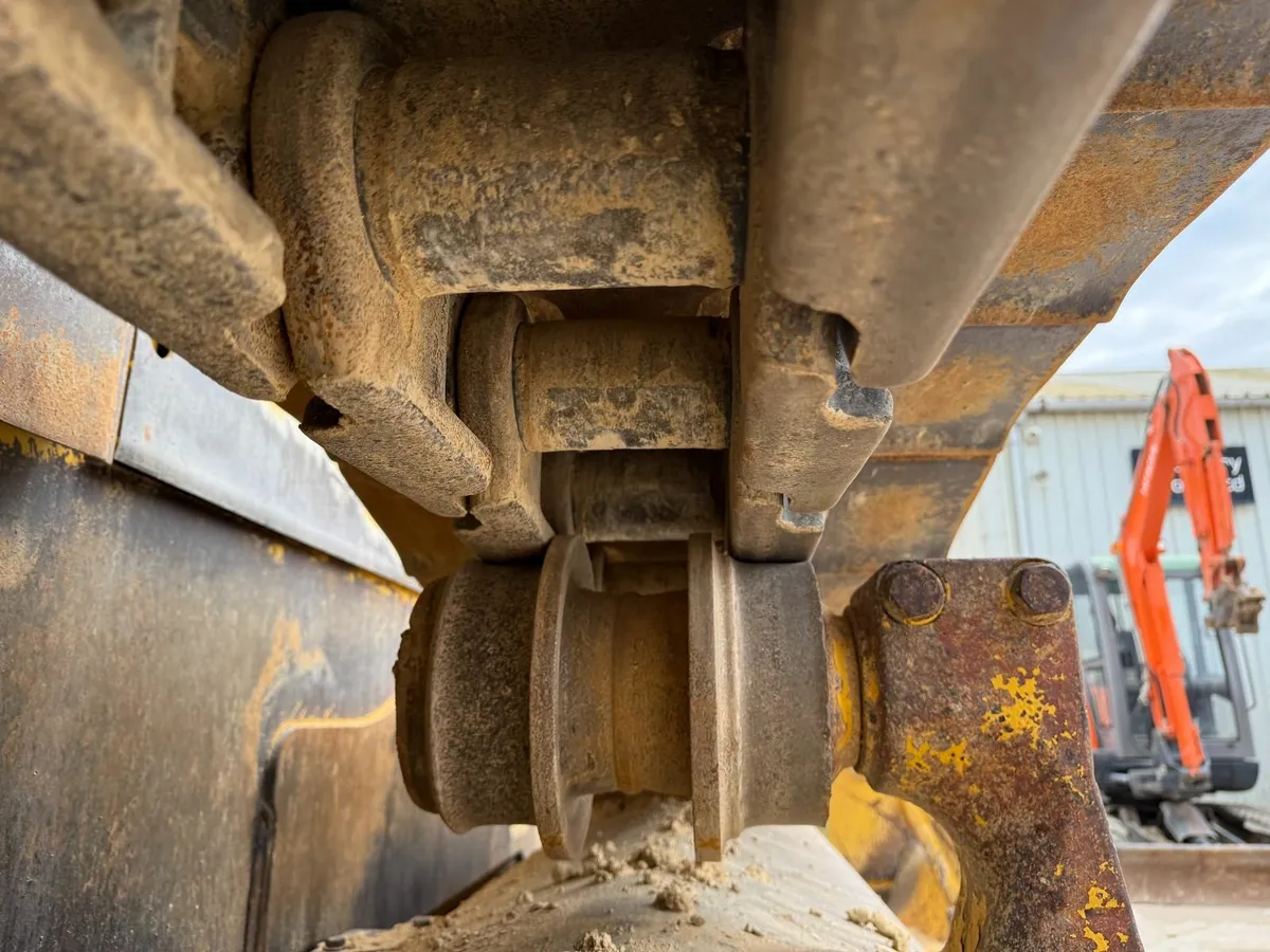 Komatsu D155 - Image 3