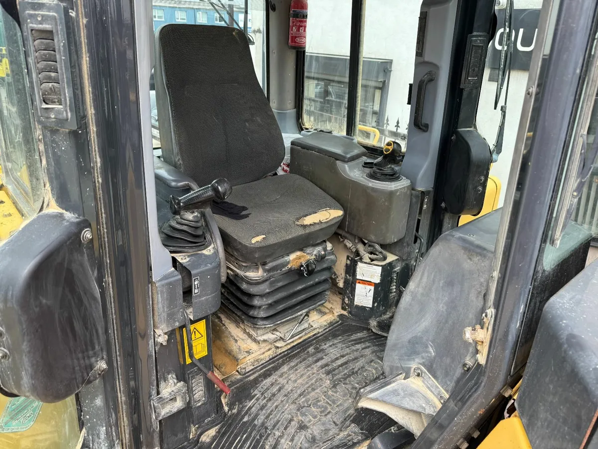 Komatsu D155 - Image 4