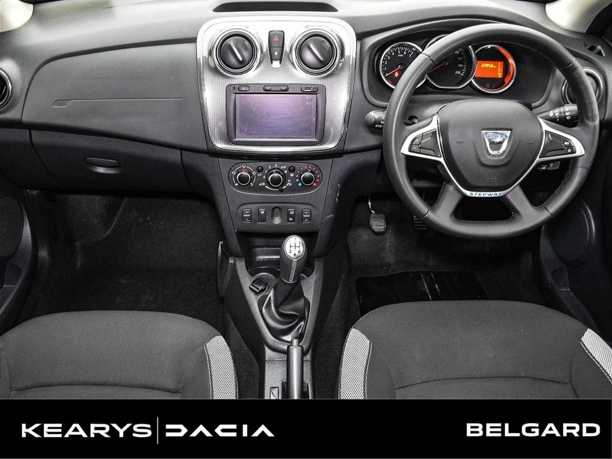 Dacia Sandero Stepway Blue dCi 95 Signature - Image 4