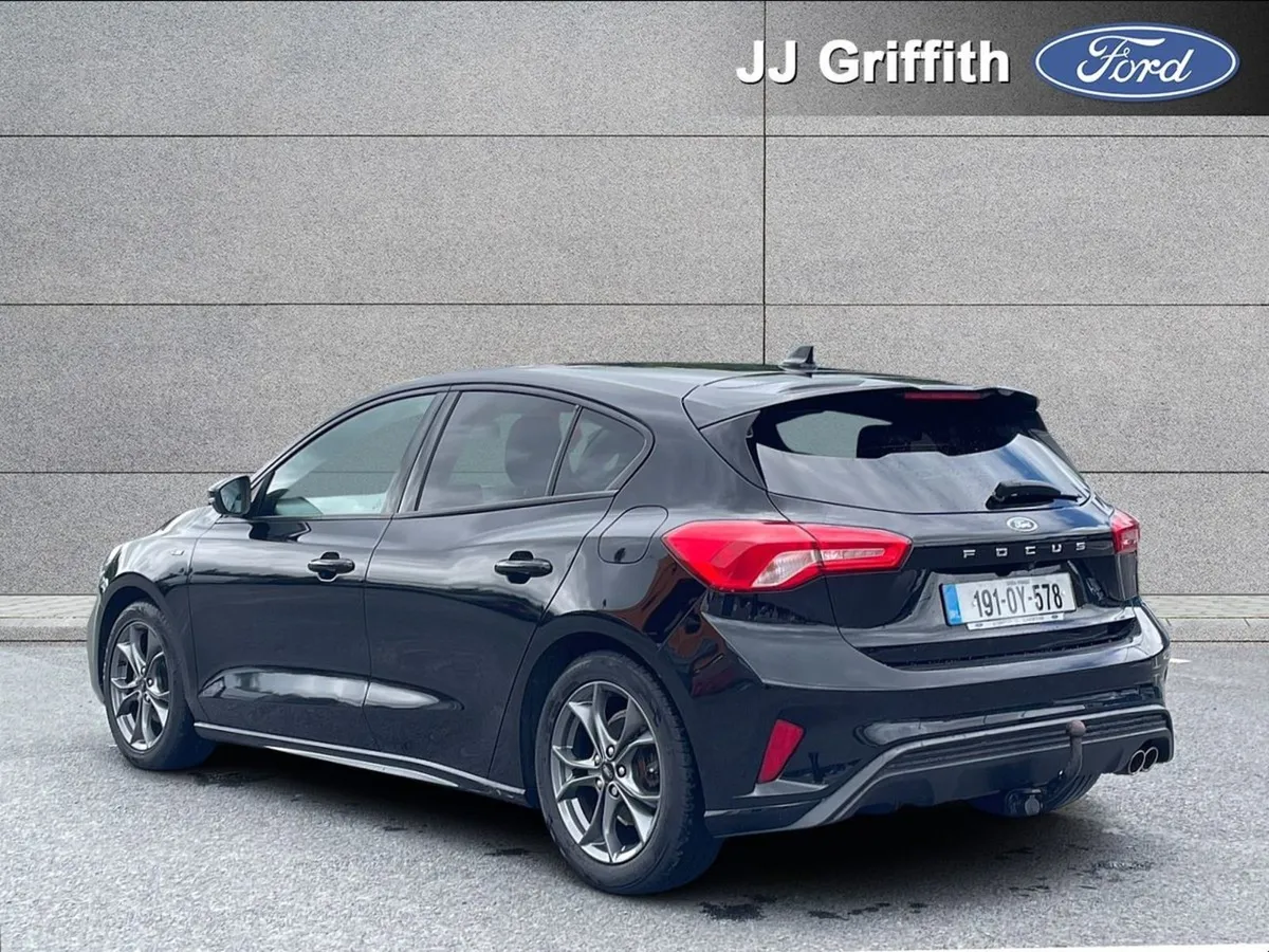 Ford Focus 1.0 Ecoboost 125PS St-line - Image 2