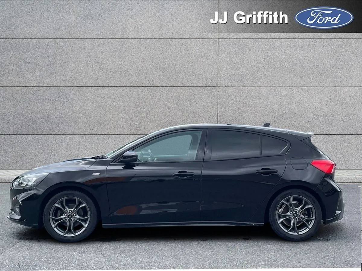 Ford Focus 1.0 Ecoboost 125PS St-line - Image 3