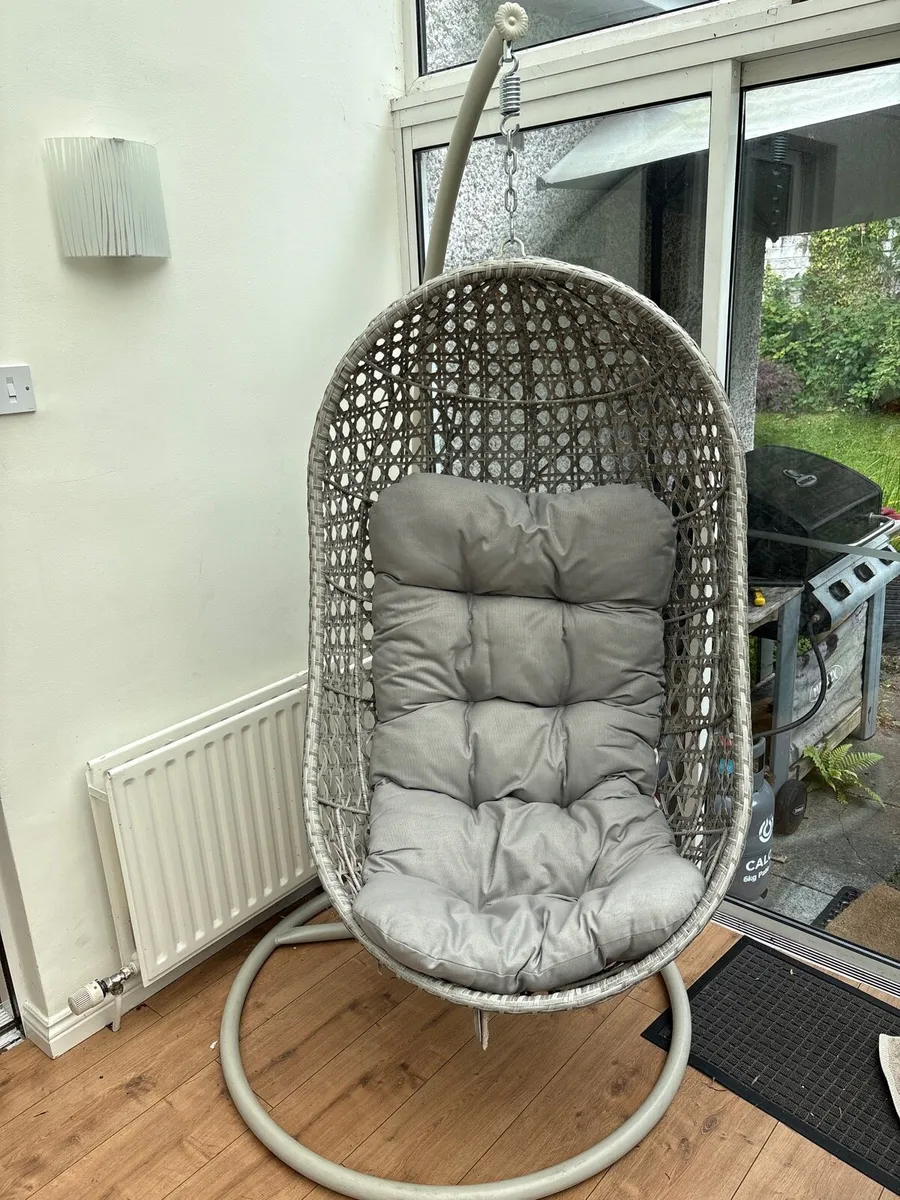 Egg chair - Image 4