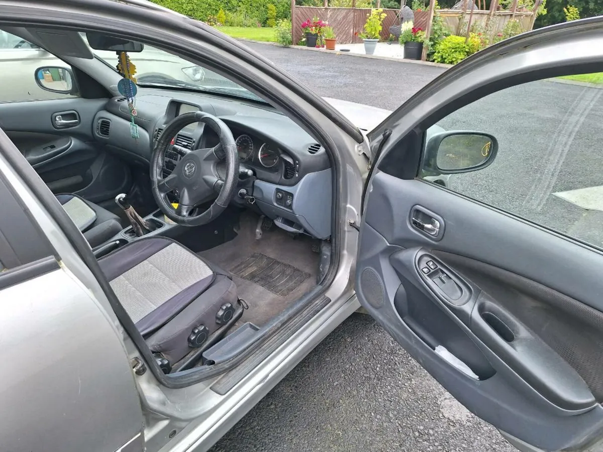 Car - Image 2