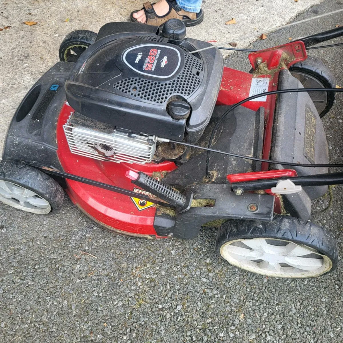Lawn mower - Image 1