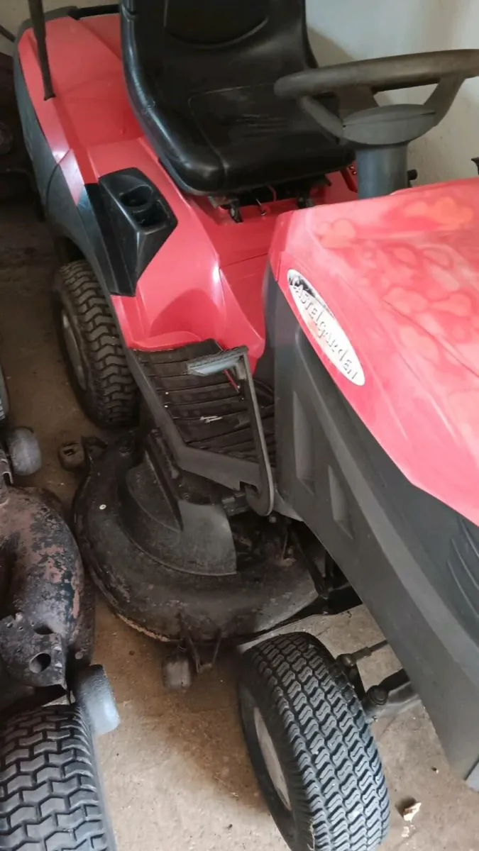 Mowers breaking for parts - Image 1