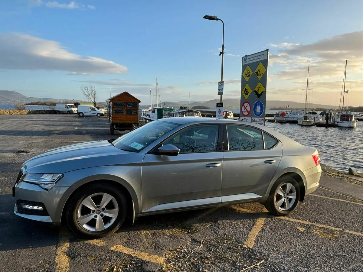 Skoda Superb 2020 - Image 4