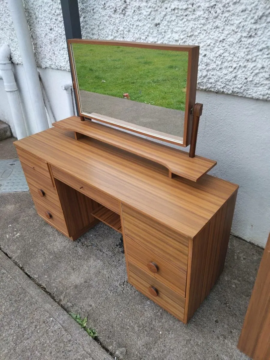 Retro Dressingtable - Image 2