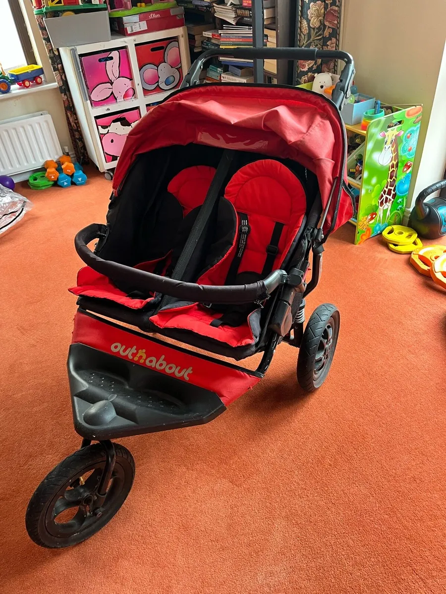 Out n About double buggy - Image 1