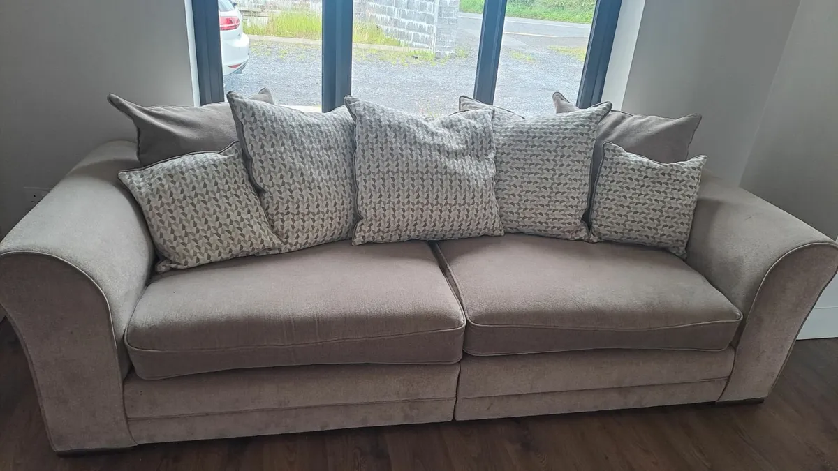 Sofa - Image 3