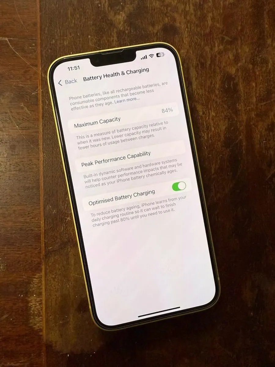 iPhone 14 Plus- Yellow like new - Image 3