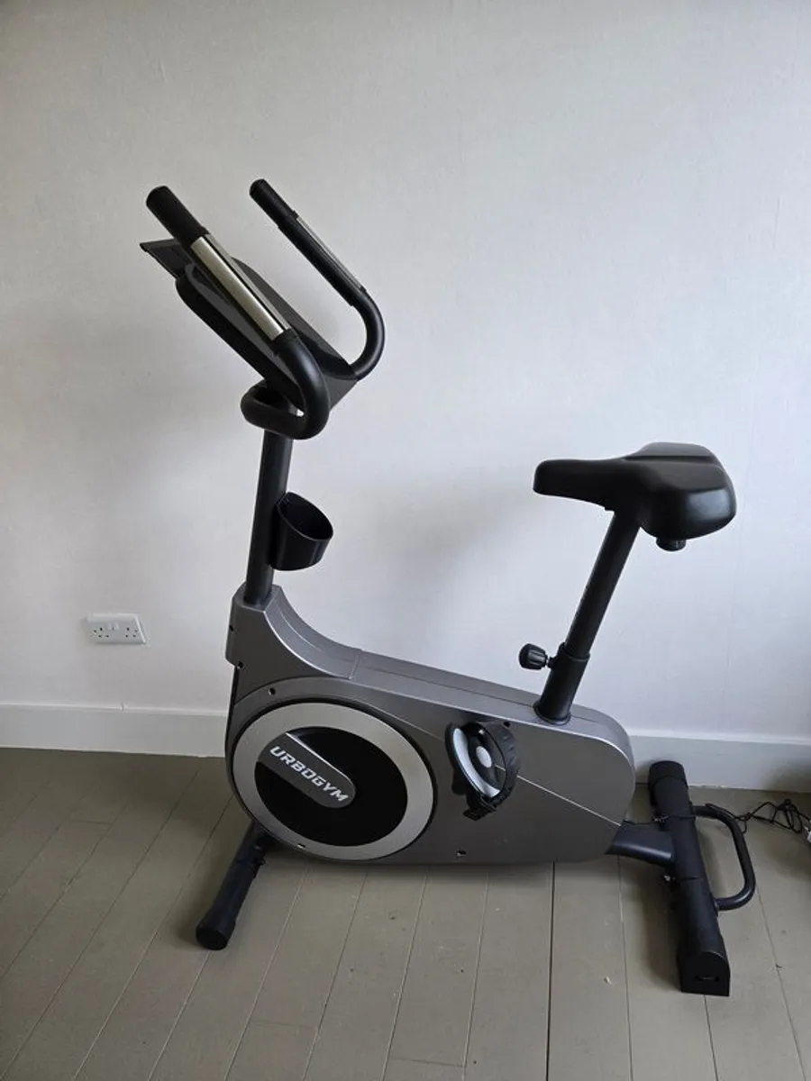 Exercise bike - Image 1