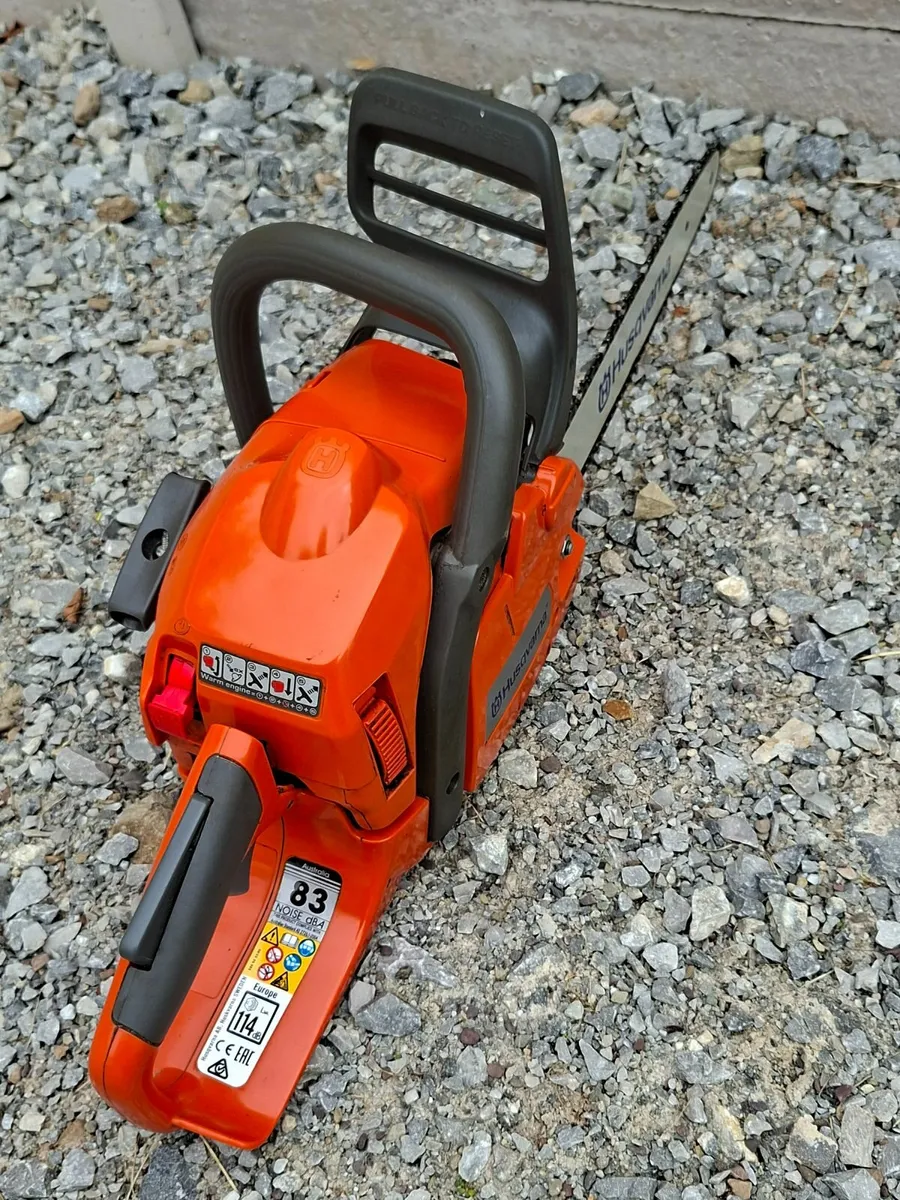 Husqvarna 135 Chainsaw - Image 1
