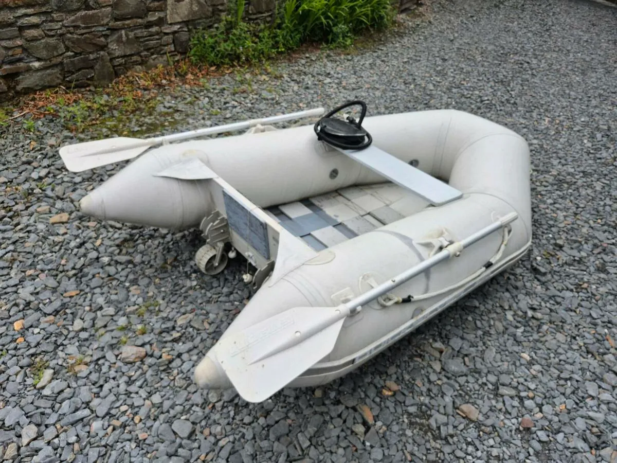 Quicksilver 230 inflatable dinghy boat - Image 3
