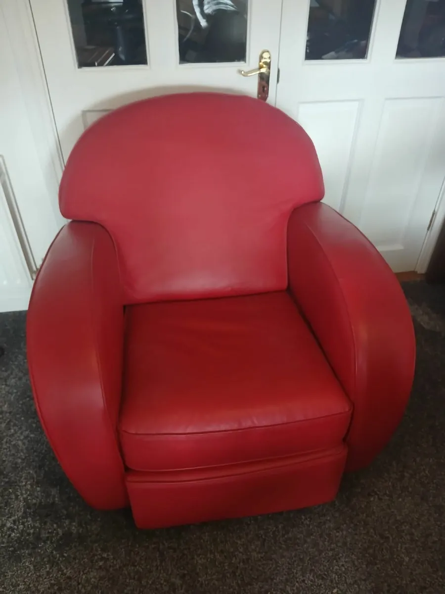 Leather recliner arm chair - Image 1