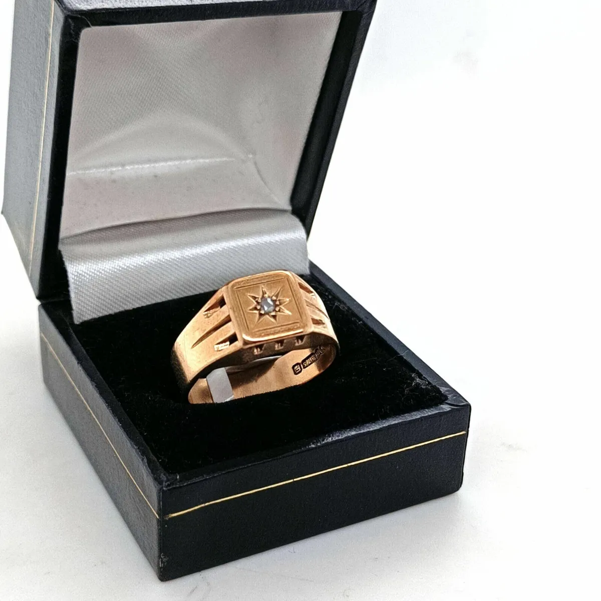 9k Yellow Gold & Diamond Signet Ring , Vintage - Image 3