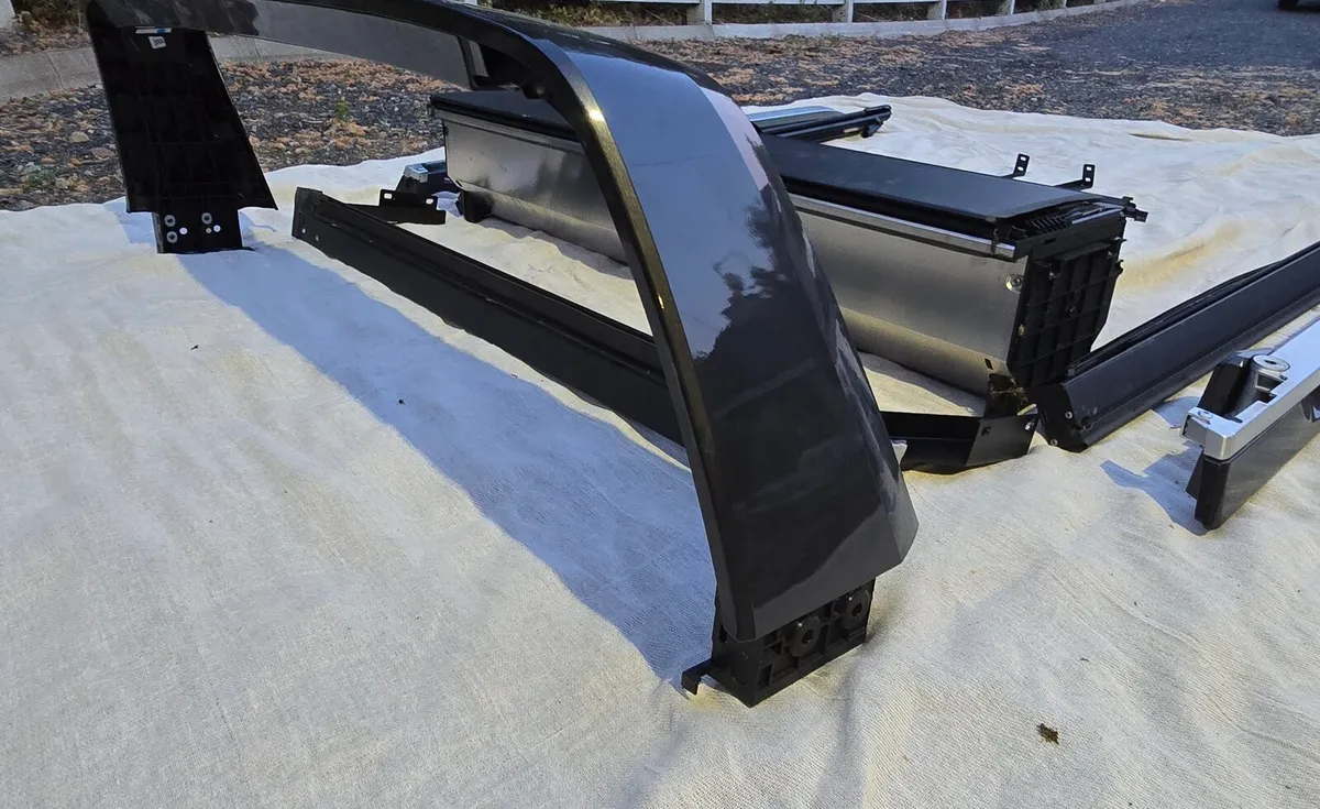 2025 Ford Ranger Manual rool top cover & parts1100 - Image 2