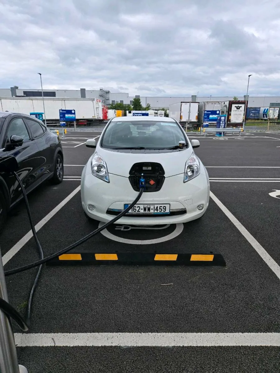 Nissan Leaf - Image 1