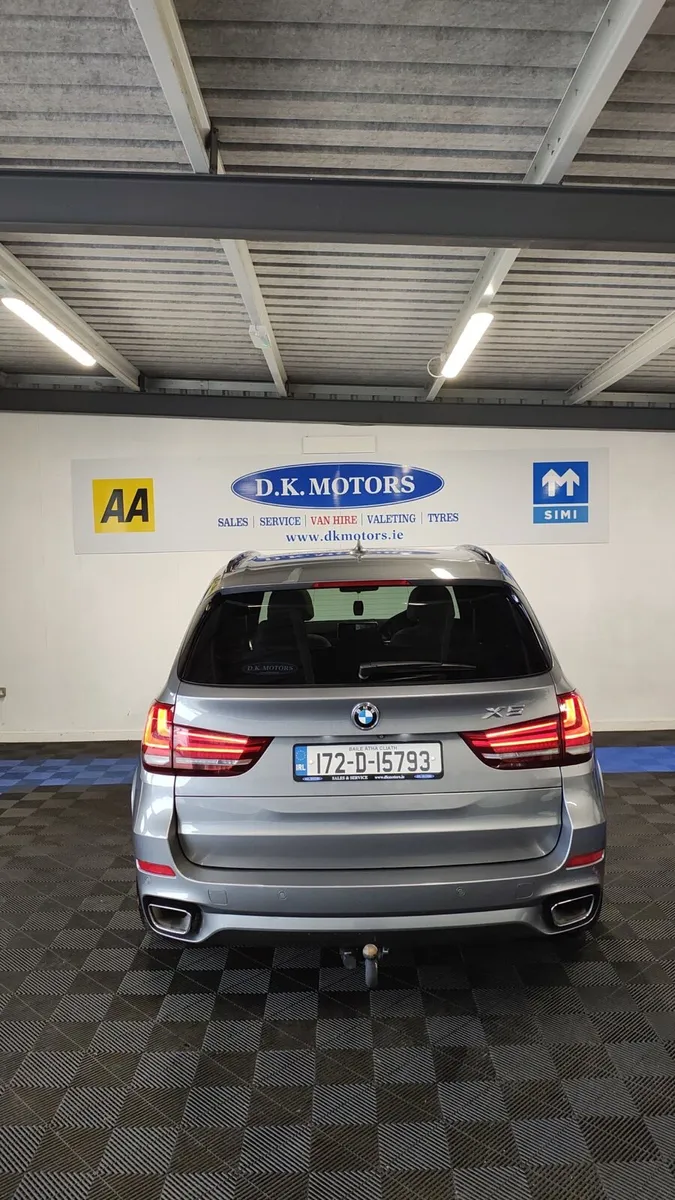 BMW X5 - Image 2