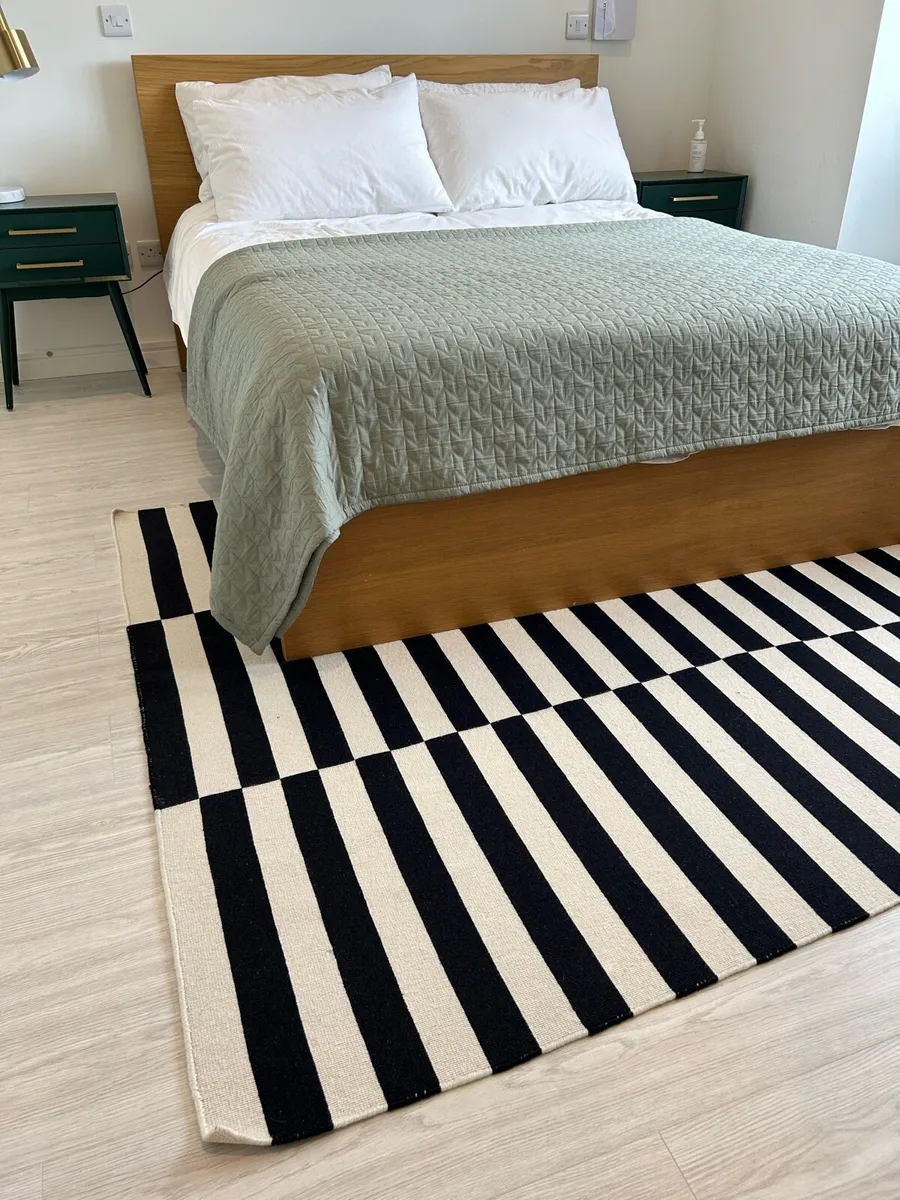Rug - Image 1