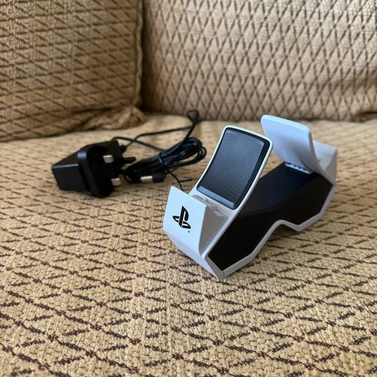 PowerA Charging Dock PS5 DualSense Controllers - Image 2