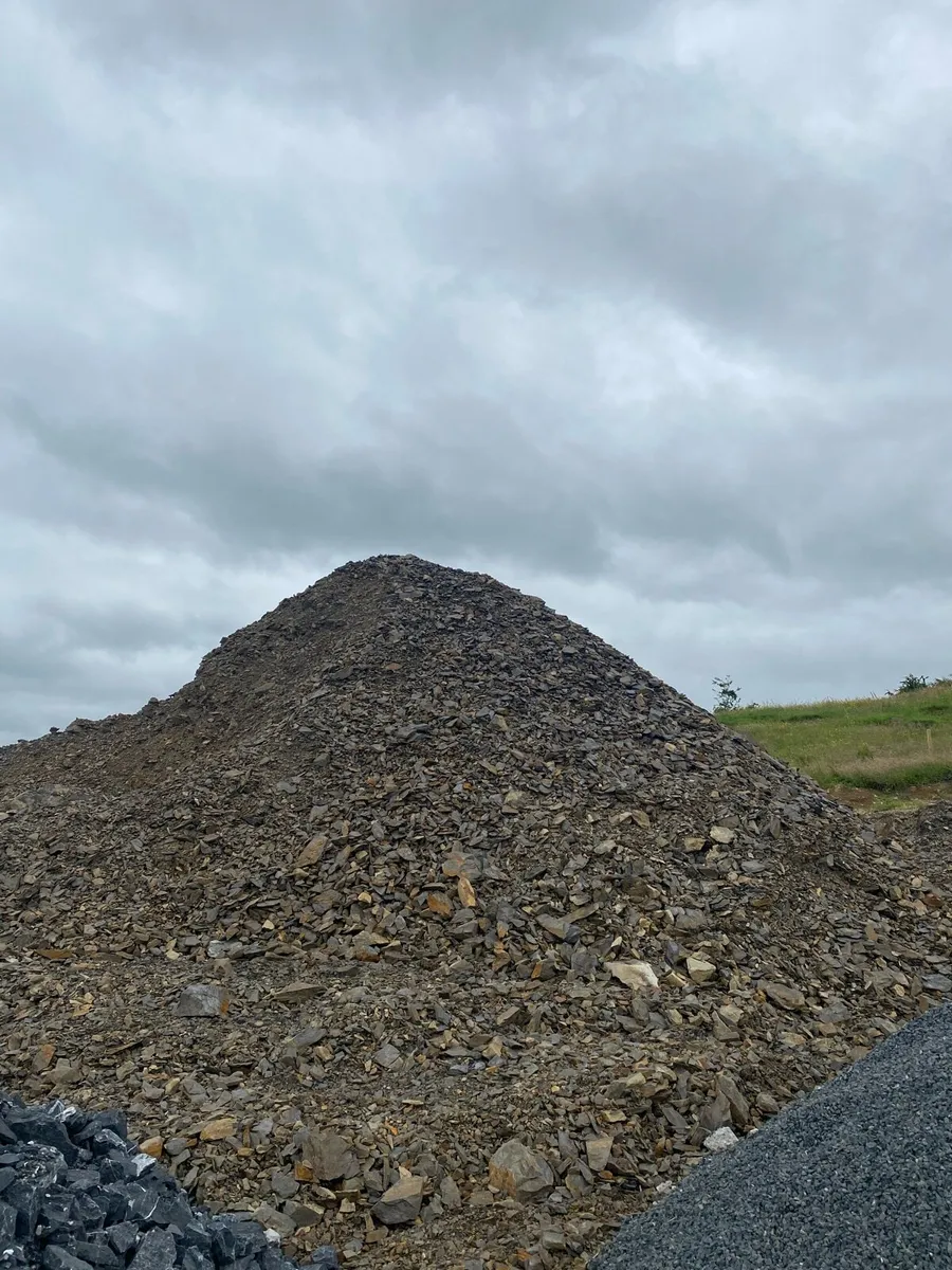 Farmyard stone - Image 1