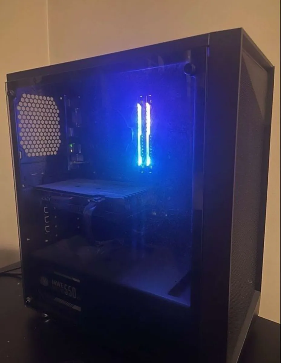Gaming PC with Keyboard,Mouse + HyperX Headphones - Image 2