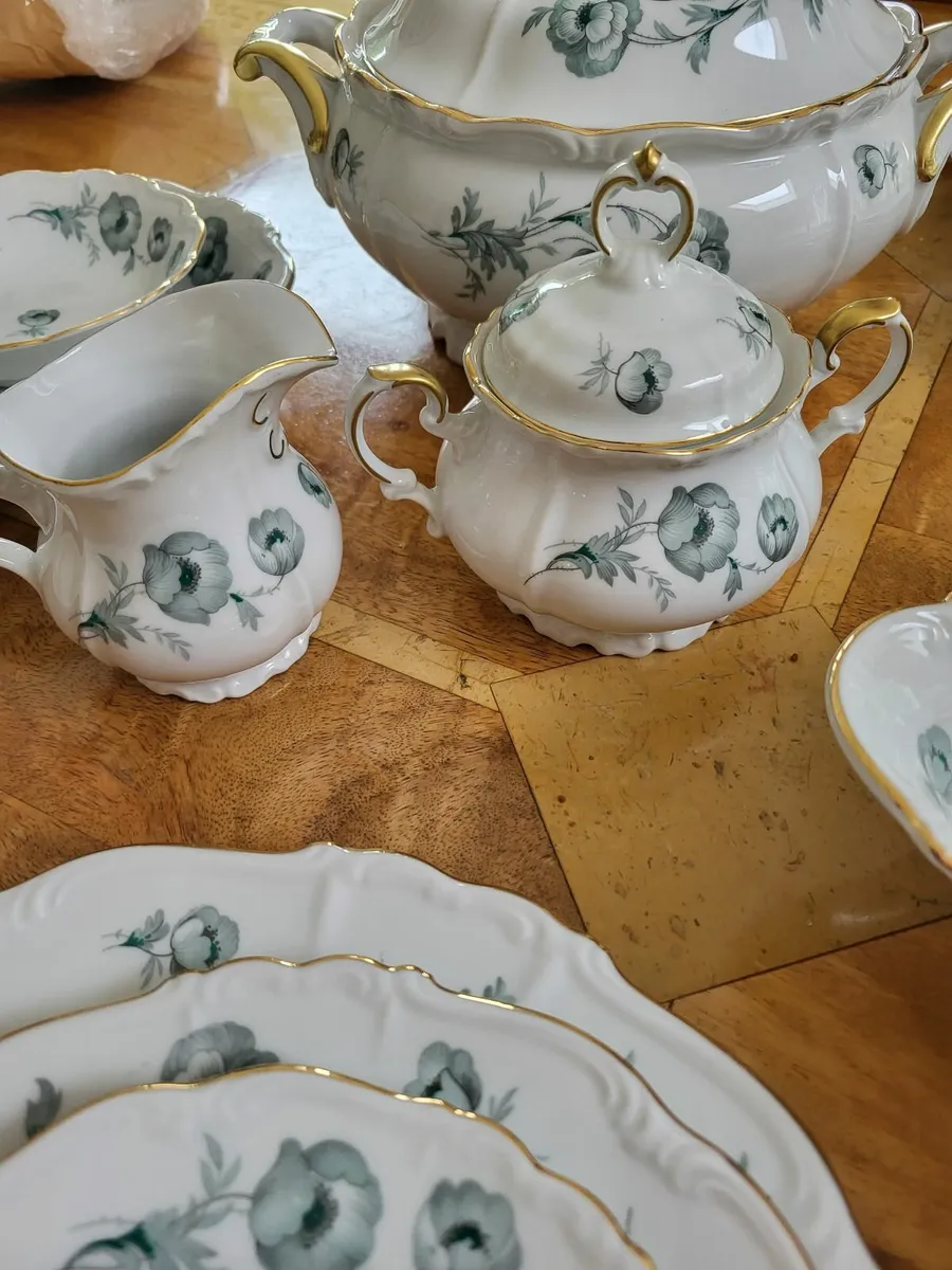 Dishes - Image 4