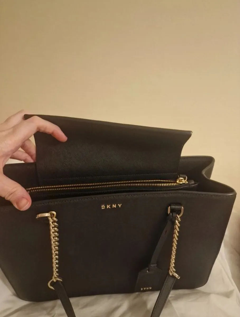 Dkny Bryant Park Shopper Tote Bag - Image 4