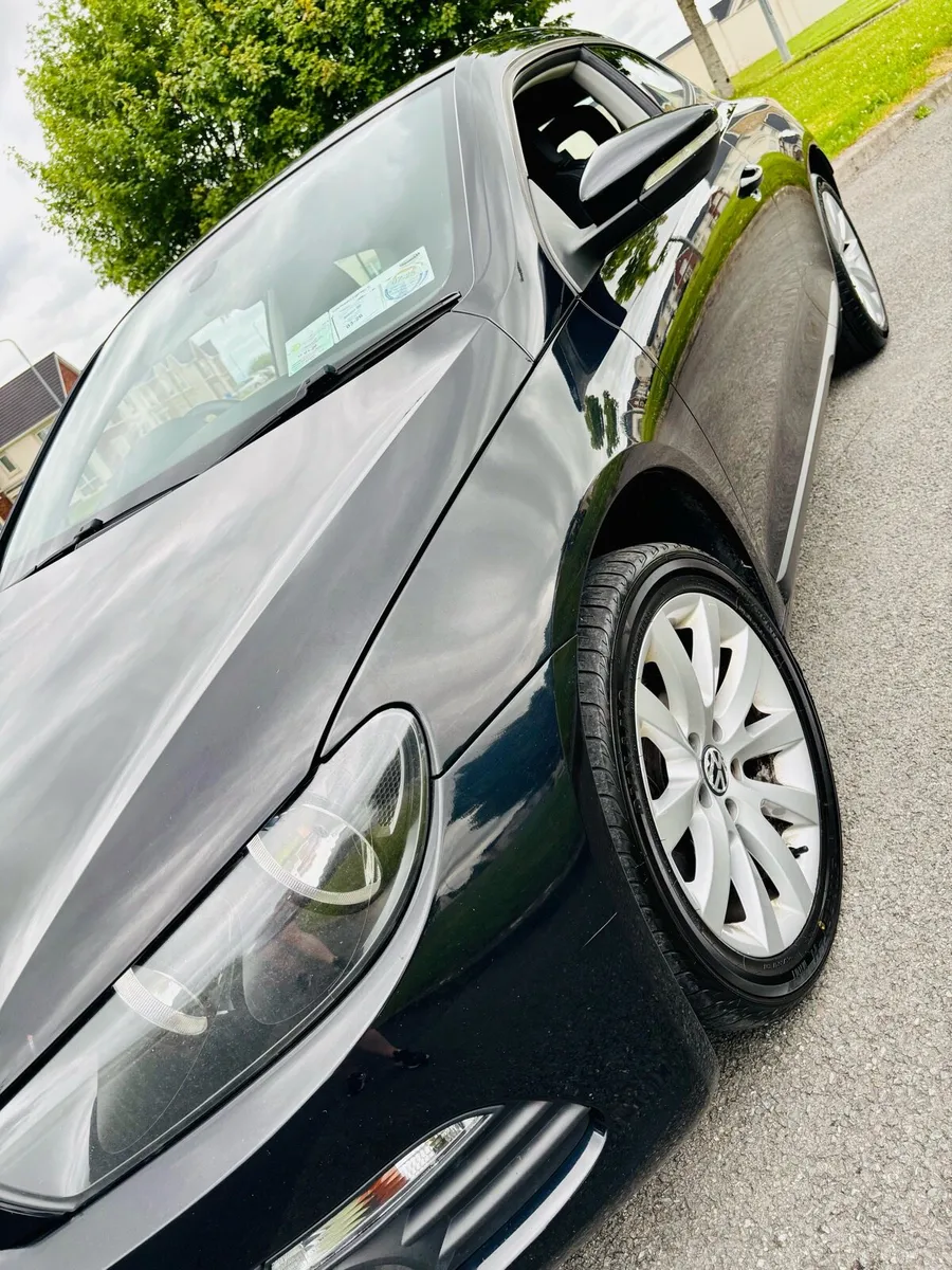 Volkswagen Scirocco 2010 - Image 2