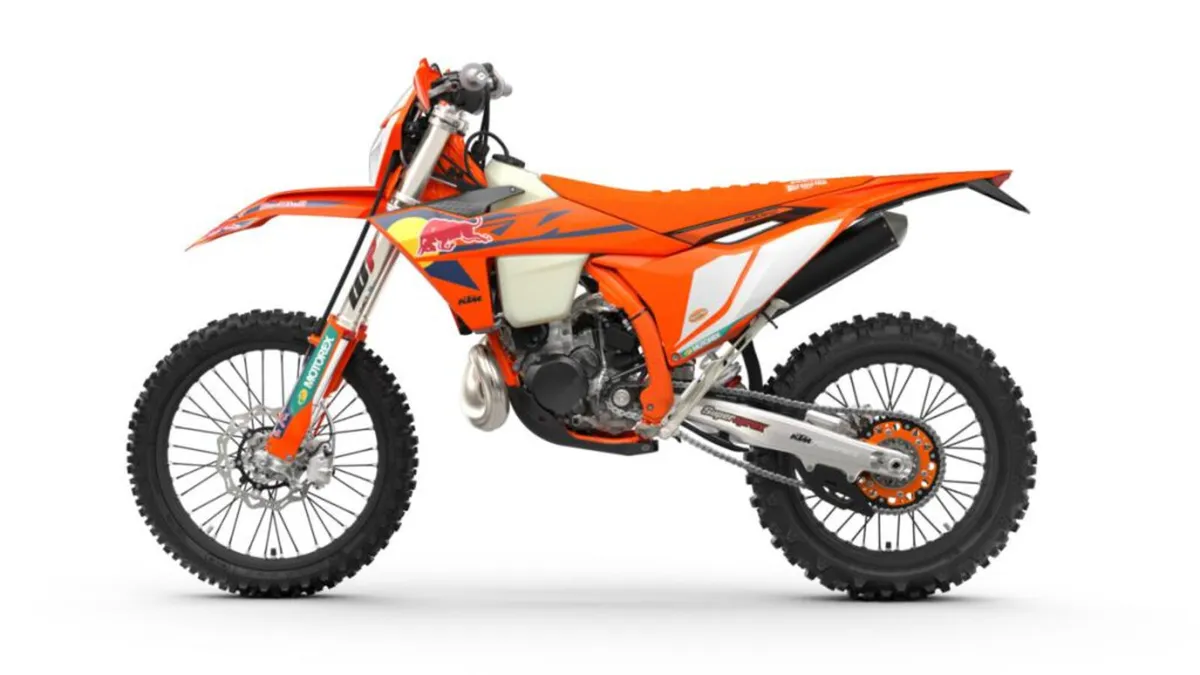 2025 KTM 300 EXC CHAMPION EDITION - Image 3