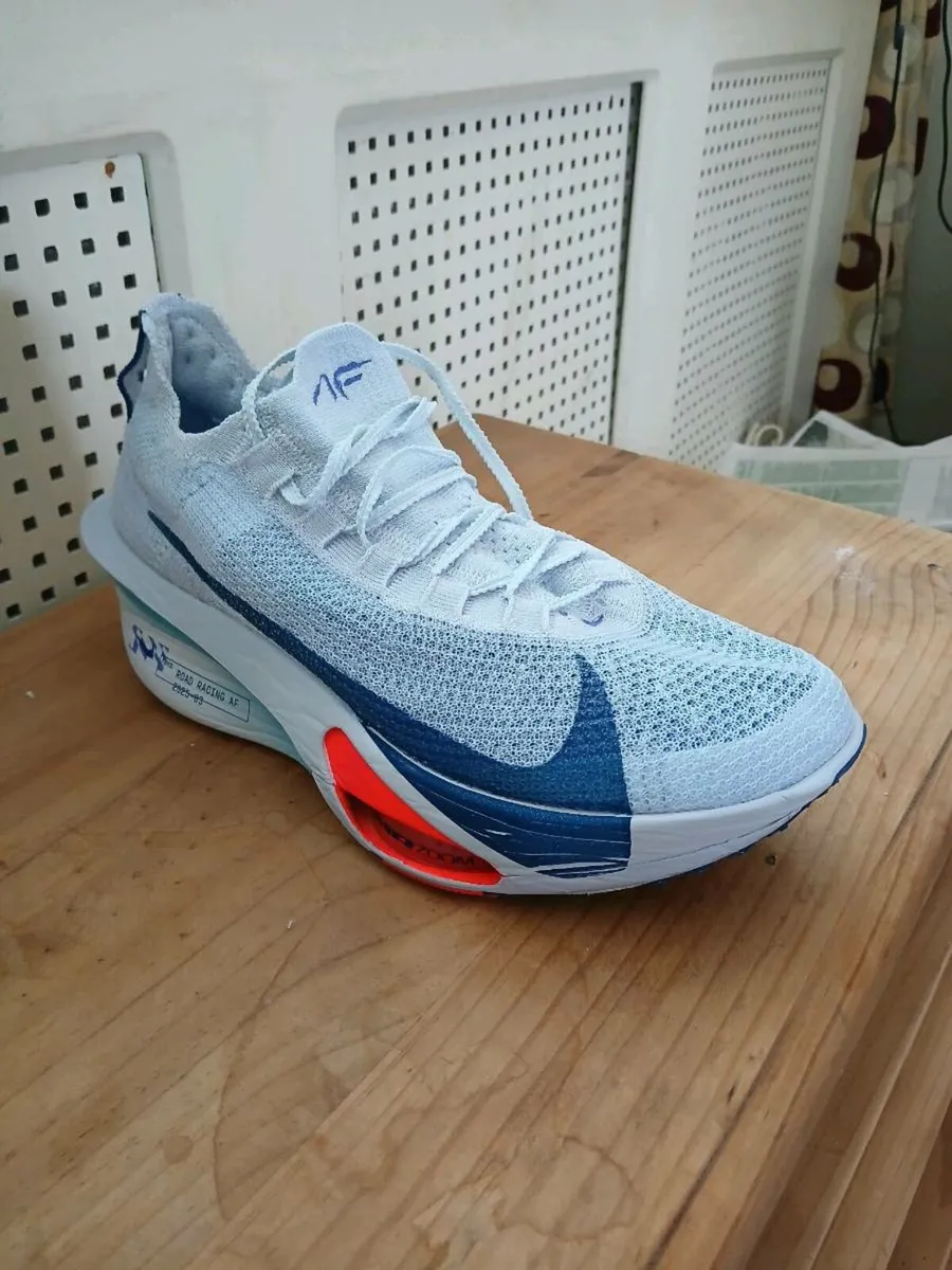 Nike Alphafly 3 9.5 uk - Image 1