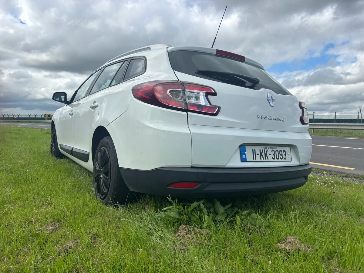 Renault Megan Touring New NCT 08/26 - Image 4