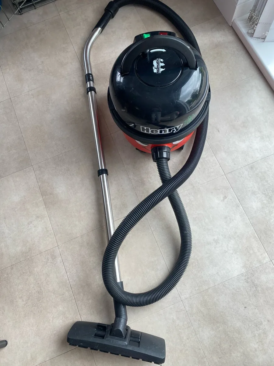 Henry vacuum cleaner - Image 3