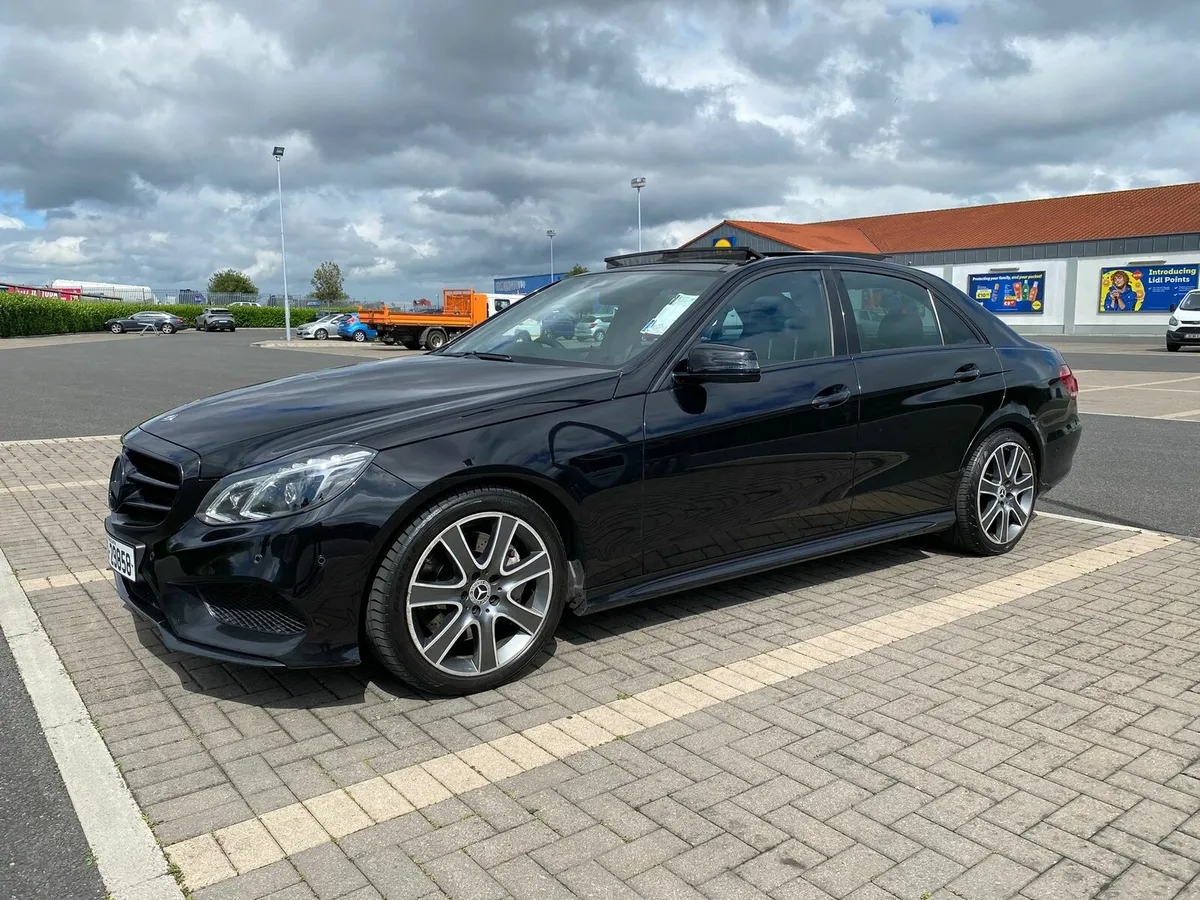 2015 Mercedes E350D AMG Premium Plus (Pan Roof) - Image 4